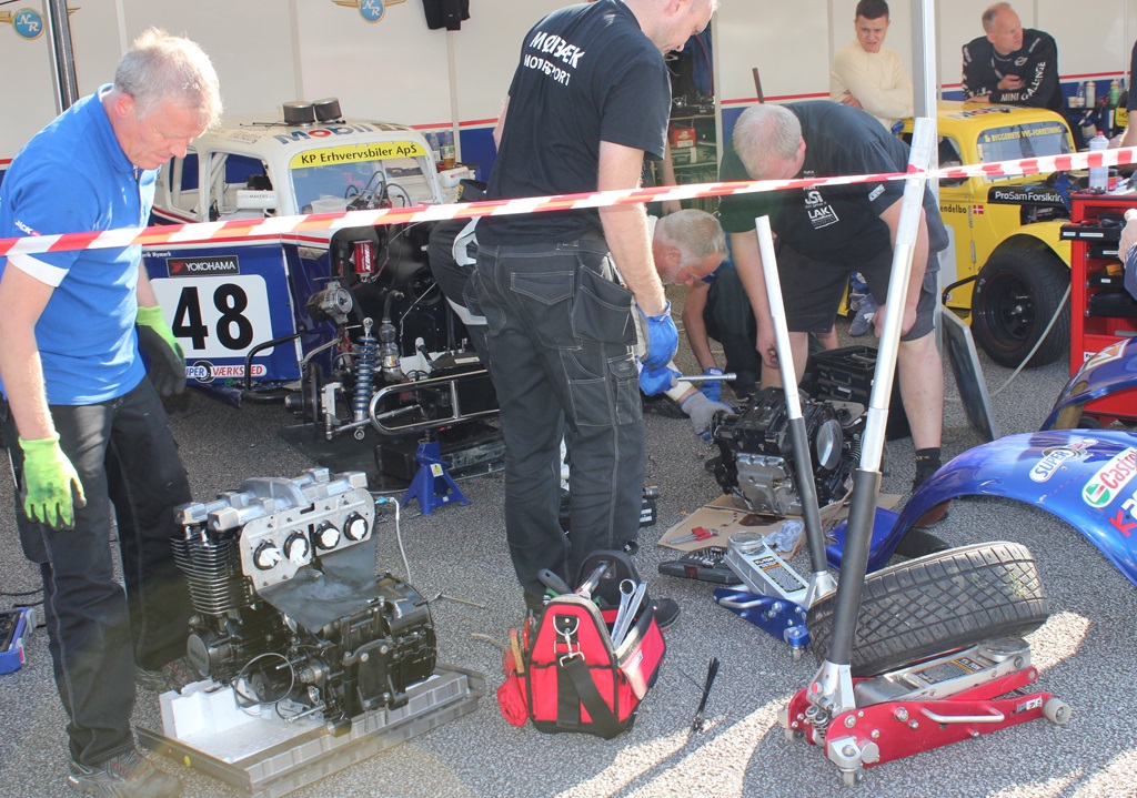 Motoren blev skiftet mellem løb 1 og løb 2
(Foto: Motorsporten.dk)